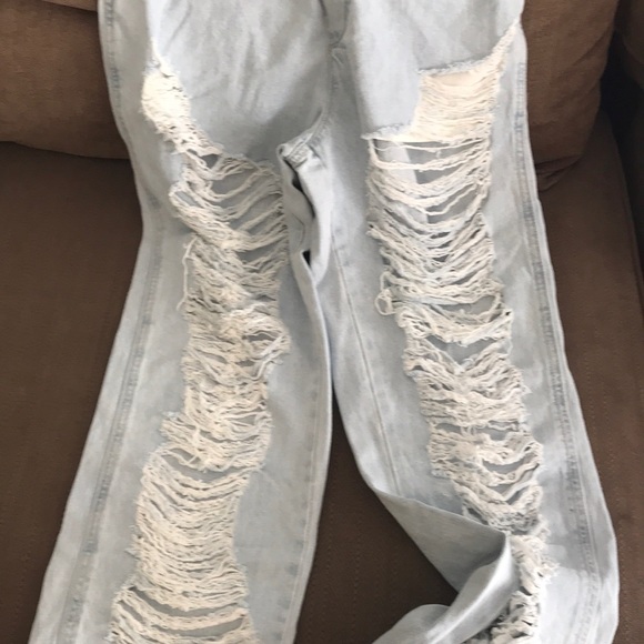 NWT🎈 Carmar LF stores distressed denim overalls - Picture 5 of 8